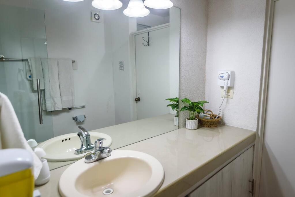 Depab Privado, Centrico,Wifi 80 Mb ,Aire Acondicionado ,Cocina, Cochera Techada, Ciudad Valles Buitenkant foto