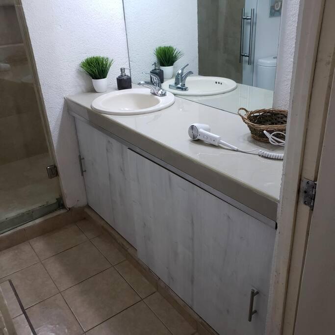 Depab Privado, Centrico,Wifi 80 Mb ,Aire Acondicionado ,Cocina, Cochera Techada, Ciudad Valles Buitenkant foto